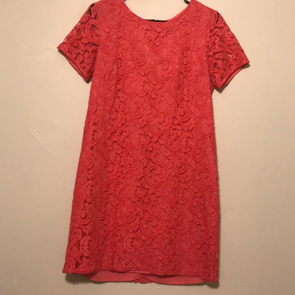 Ann Taylor coral lace shift dress size 6.